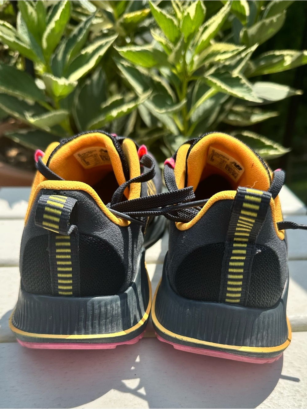 New Balance Navy womens trail Sneakers with Yellow & Pink Details - Picture 4 of 10